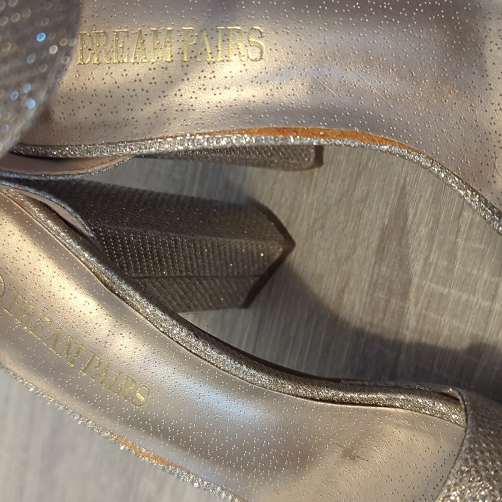 Dream Pairs Gold Chunky Heels - Picture 9 of 10